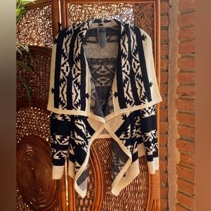 Moon Collection Black and Cream Geometric Sweater Great Condition